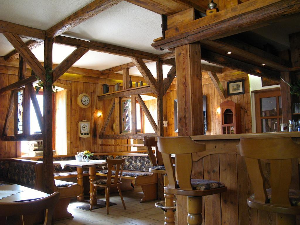 Landhotel Goldener Becher Limabach - Oberfrohna Exteriör bild