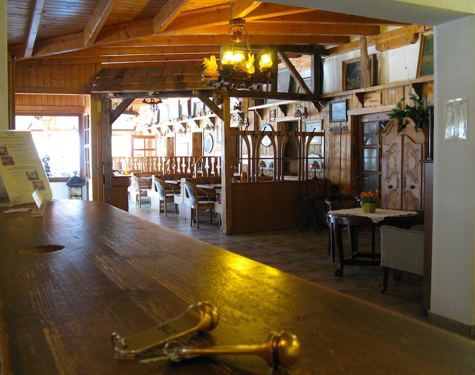 Landhotel Goldener Becher Limabach - Oberfrohna Exteriör bild