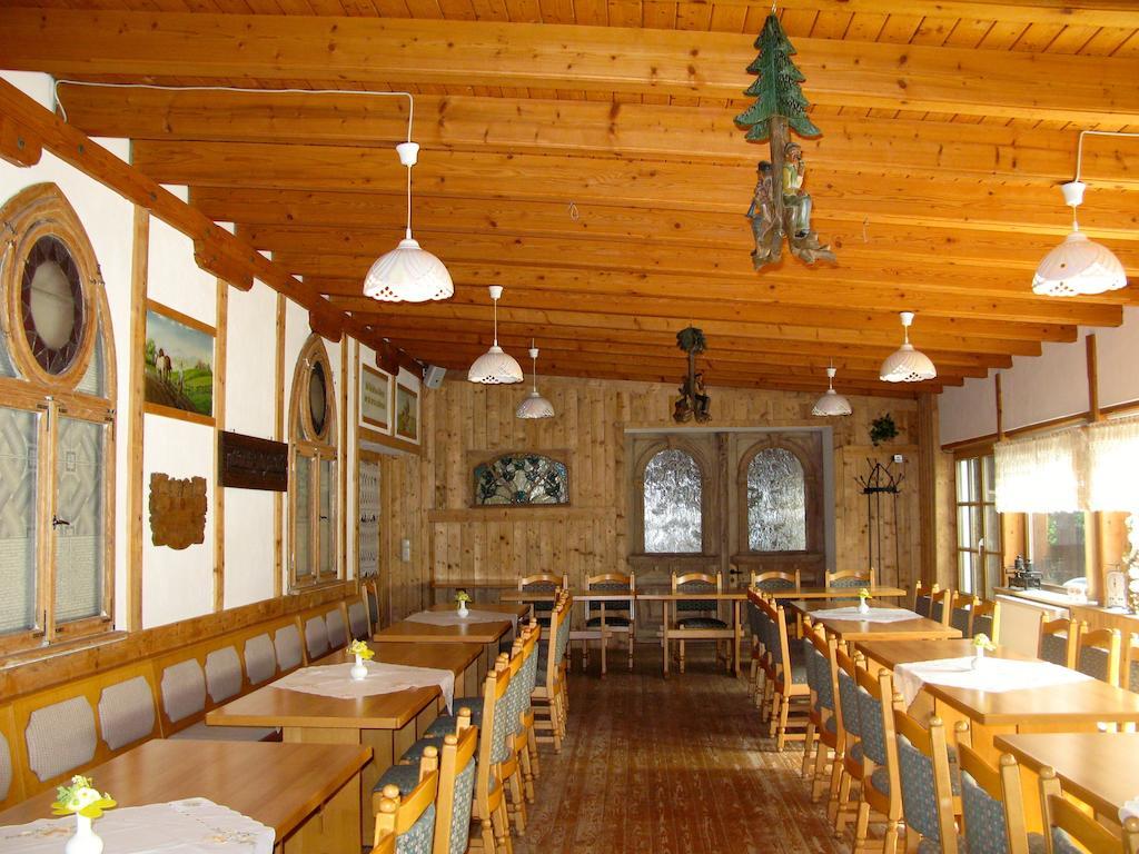 Landhotel Goldener Becher Limabach - Oberfrohna Exteriör bild