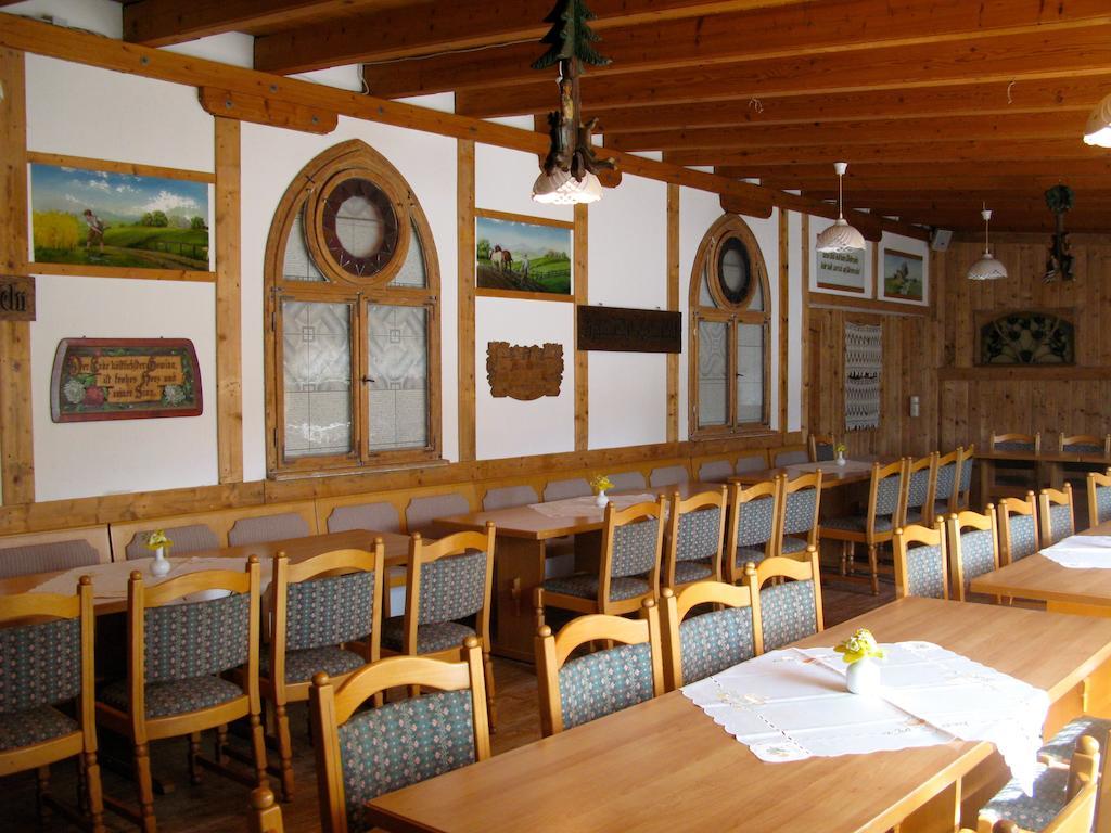Landhotel Goldener Becher Limabach - Oberfrohna Exteriör bild